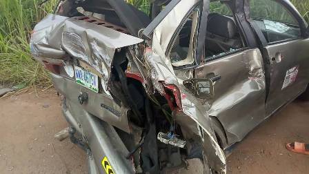 IMG-20180626-WA0000-1 PASSENGERS ESCAPE DEATH IN AN ACCIDENT ALONG ABAVO ROAD