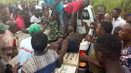 IMG-20180626-WA0000-1 PASSENGERS ESCAPE DEATH IN AN ACCIDENT ALONG ABAVO ROAD