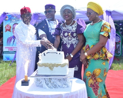 Sen.-Dr.-Ifeanyi-Okowa-and-his-wife-with-the-celebrant-and-his-wife-Dr.-and-Dr.-Mrs-Tibi-during-the-Mass DOUBLE CELEBRATION FOR DR. EMMANUEL TIBI