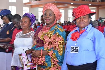 Bishop-Ekpenisi-acknoledging-Revd.-Onekpe-and-his-wife-during-the-precession REVD EKPENISI ENTHRONED BISHOP OF IKA DIOCESE