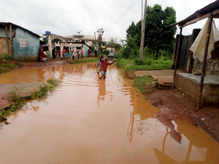 Hon.-Igudia-Hon.-Nwali-and-Comr.-Omorogbe-addressing-the-protesters ALIBIOBA FLOOD DISASTER: RESIDENTS PROTEST