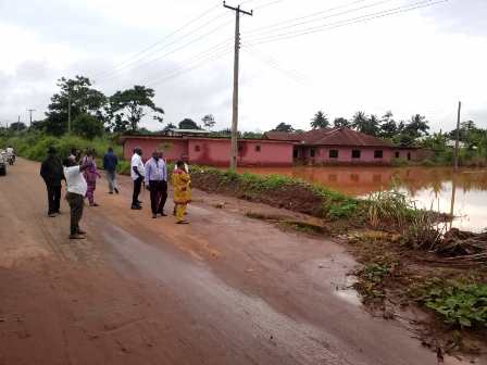 IMG_9062 IGBODO FLOOD:RIVER ALLEGEDLY OVERFLOWS ITS SHORES