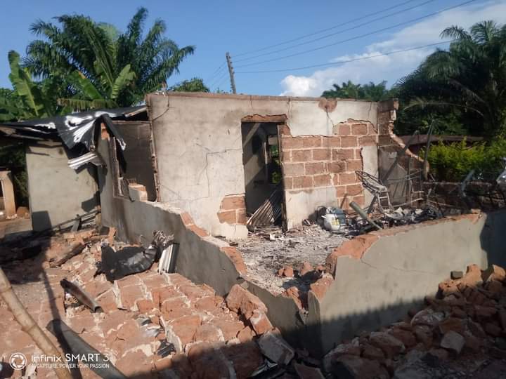 ISIZA HELP EXPOSE SUSPECTED KILLERS OF OUR SISTER, Isiza Family